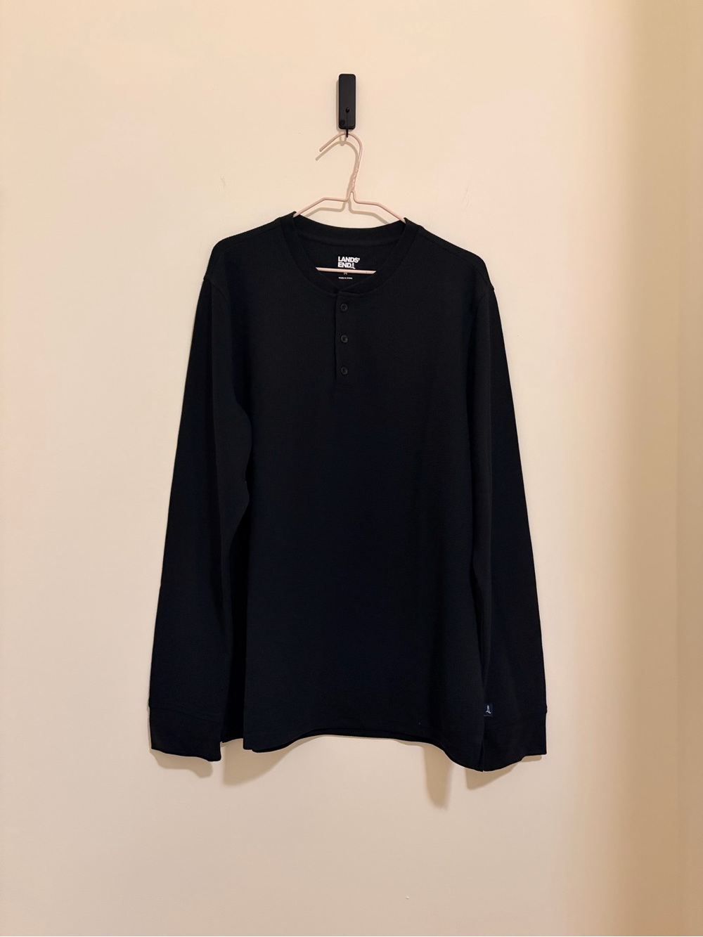 Lands' End Black Long-Sleeve Waffle Texture Henley Tee